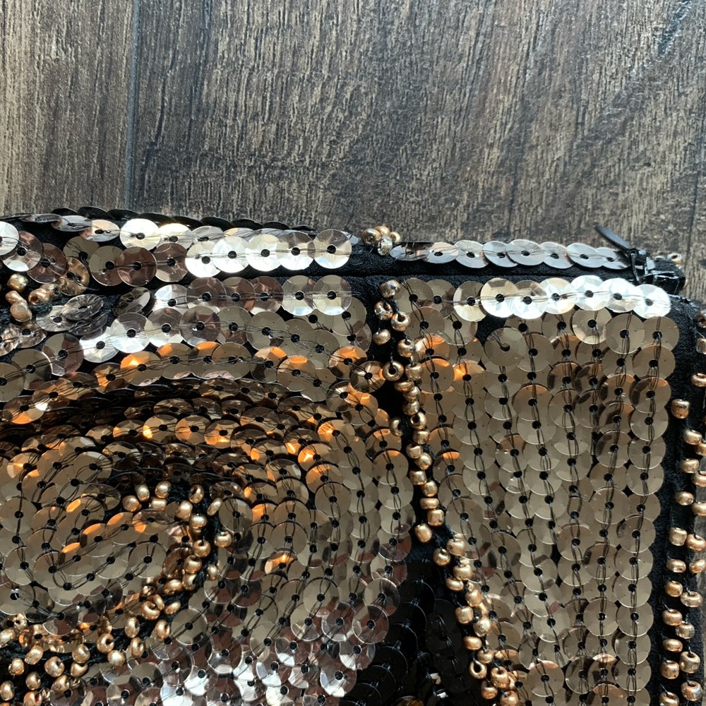 ENDLESS ROSE Gold and Black Sequin Skirt Sz S - Picture 4 of 4